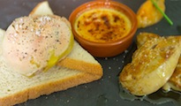 Ravioles de Foie Gras truffées, bouillon de volaille